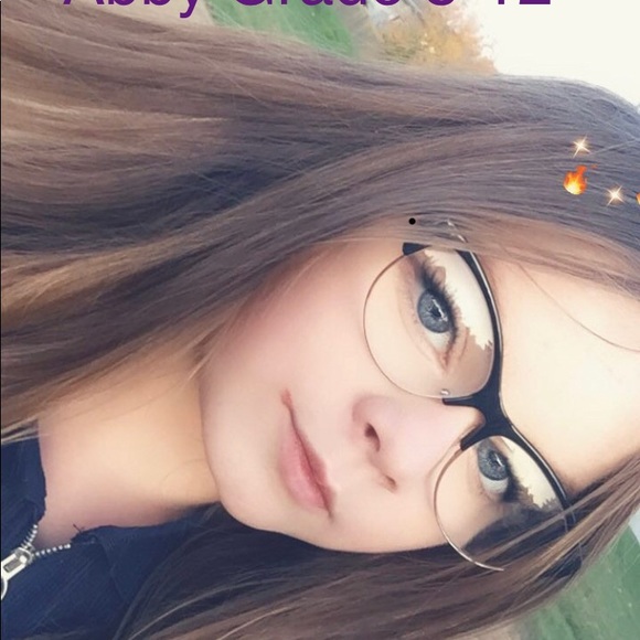 Meet your Posher, Jennifer - Picture 2 of 10